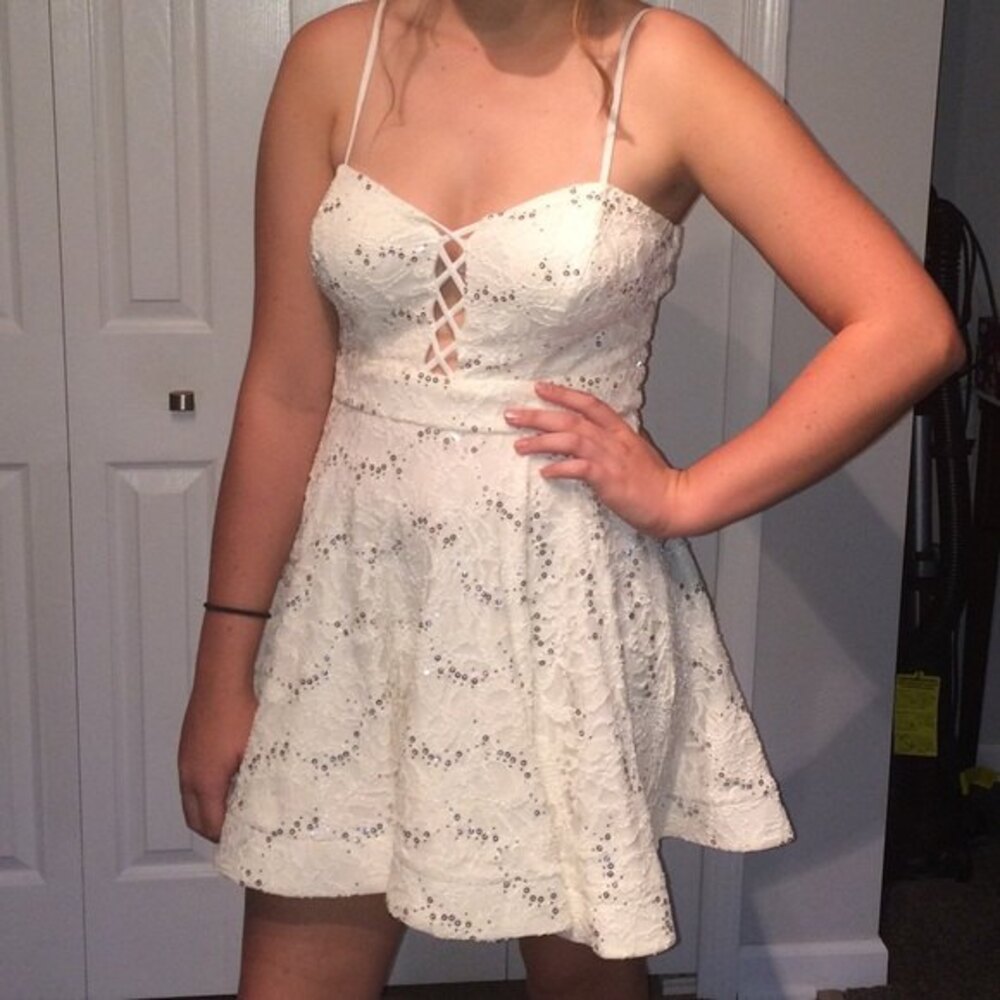 B. Smart Spaghetti Strap Mini Cream Color Eyelet Skater Style Dress Size 9